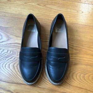 NWOT DV by Dolce Vita Carley women black penny loafer size 8